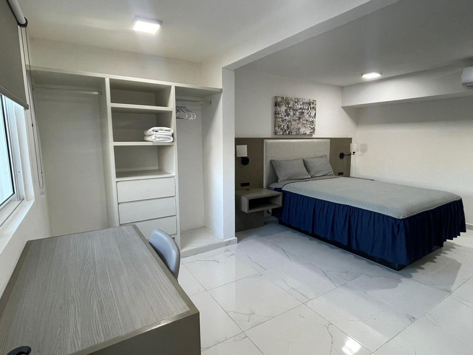Guest House Stone Wall Residences Cancún Buitenkant foto