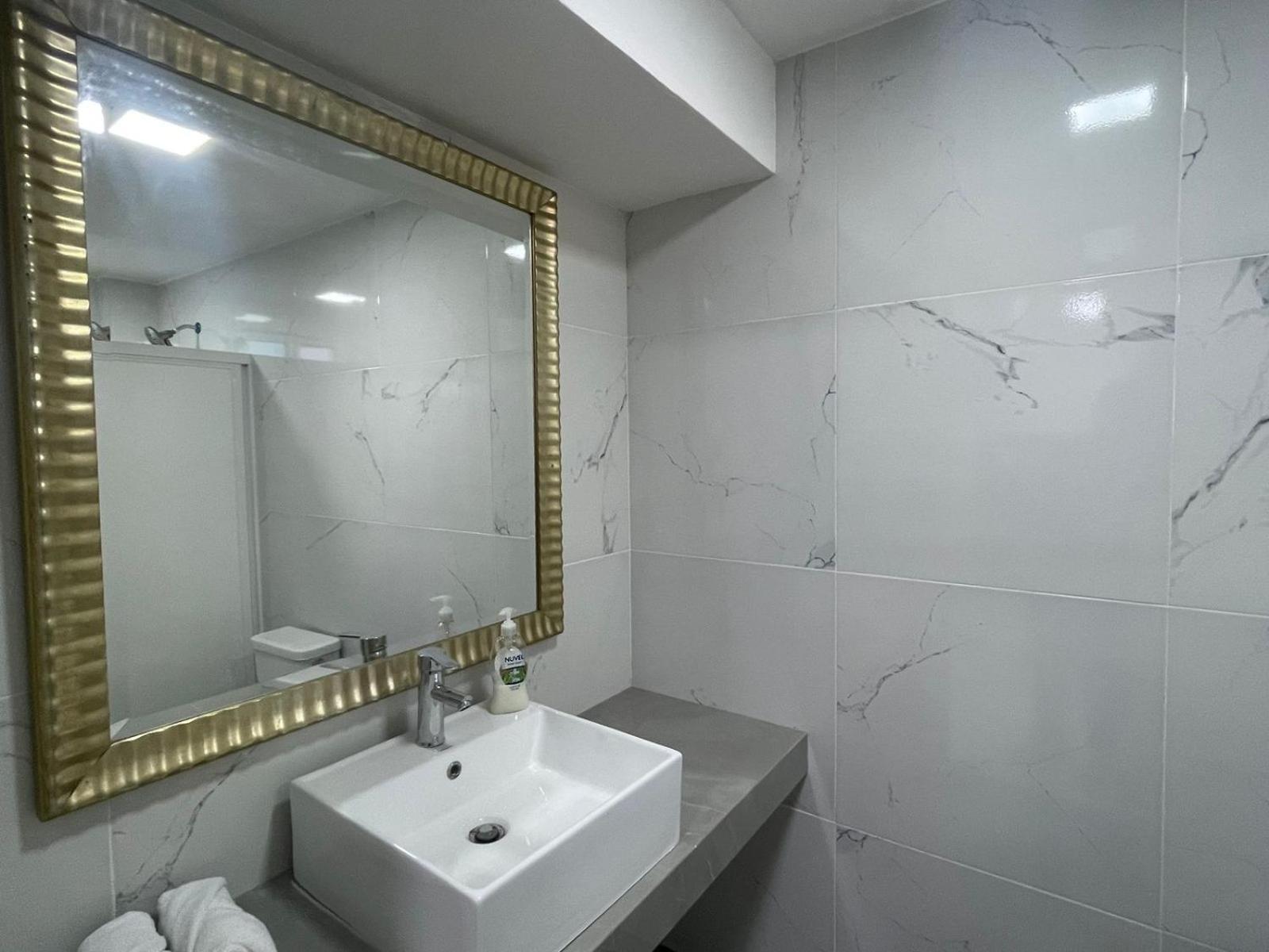 Guest House Stone Wall Residences Cancún Buitenkant foto