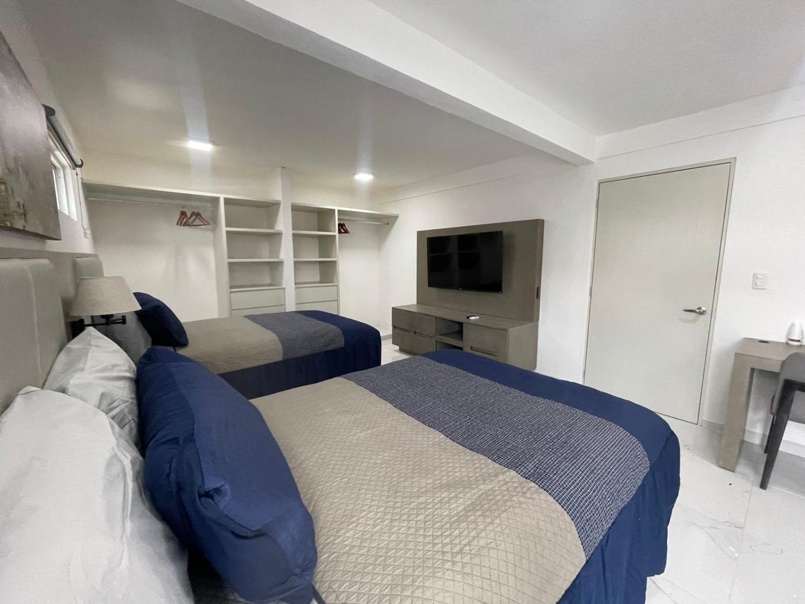 Guest House Stone Wall Residences Cancún Buitenkant foto